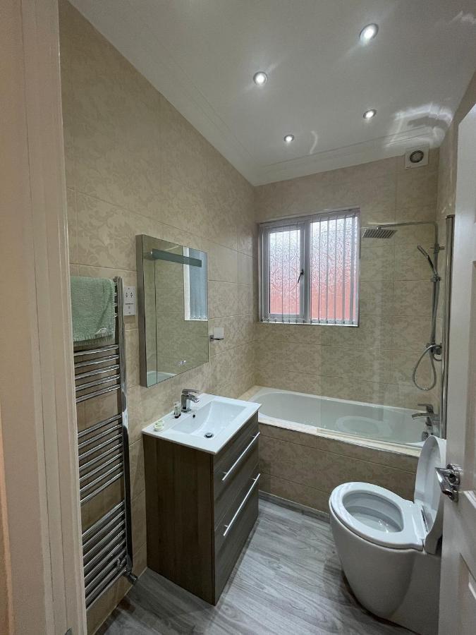 Luxury Apartment Apt5 Вулвергемптон Екстериор снимка
